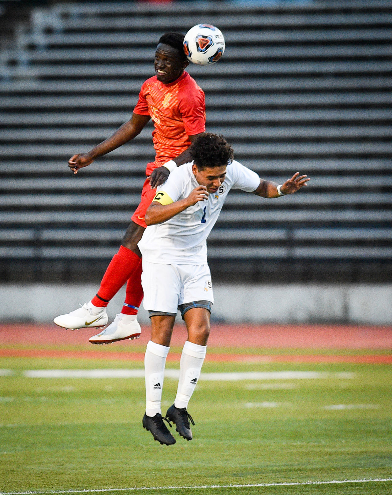100119-mda-spt-ster-ri-soccer-016a.jpg